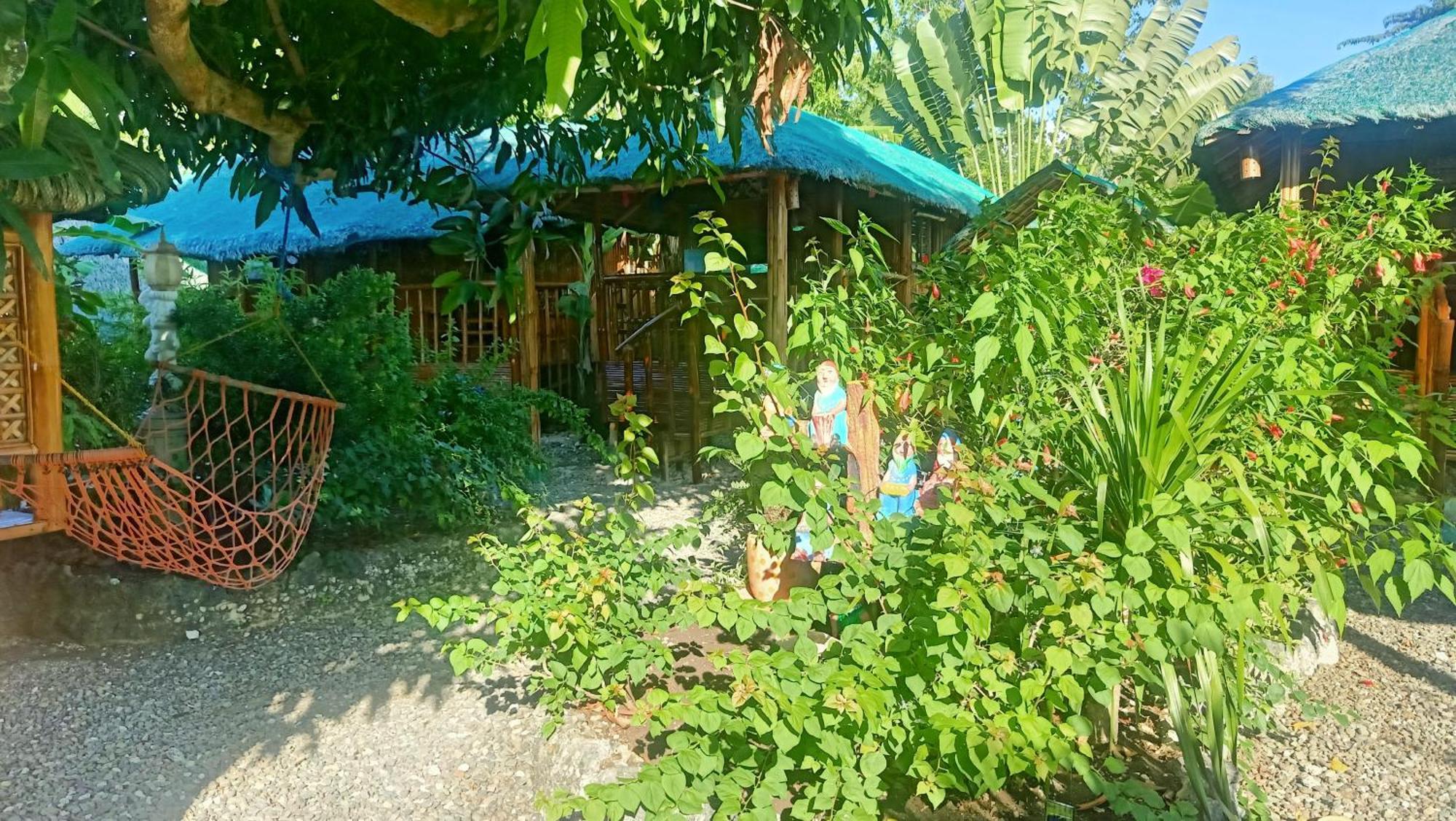 Moalboal Bamboo House / Rooms Exteriör bild