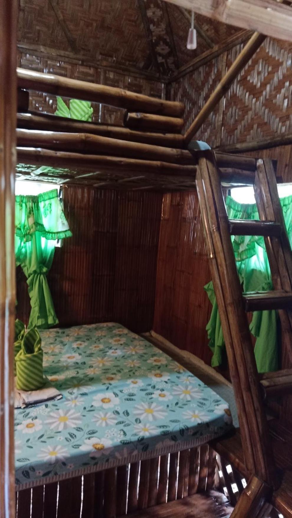 Moalboal Bamboo House / Rooms Exteriör bild