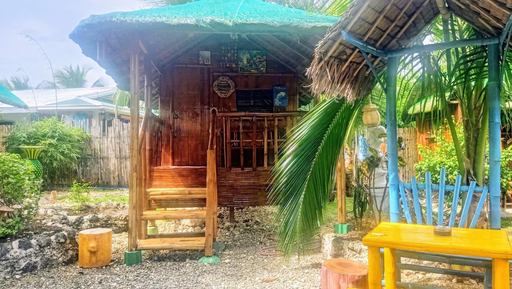 Moalboal Bamboo House / Rooms Exteriör bild