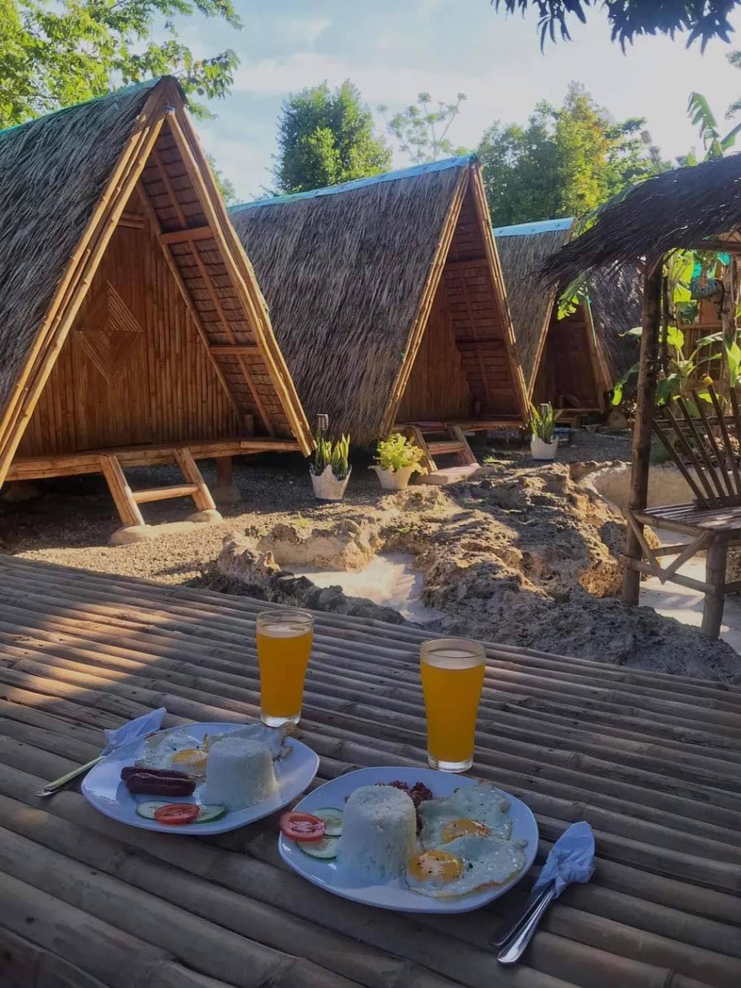 Moalboal Bamboo House / Rooms Exteriör bild