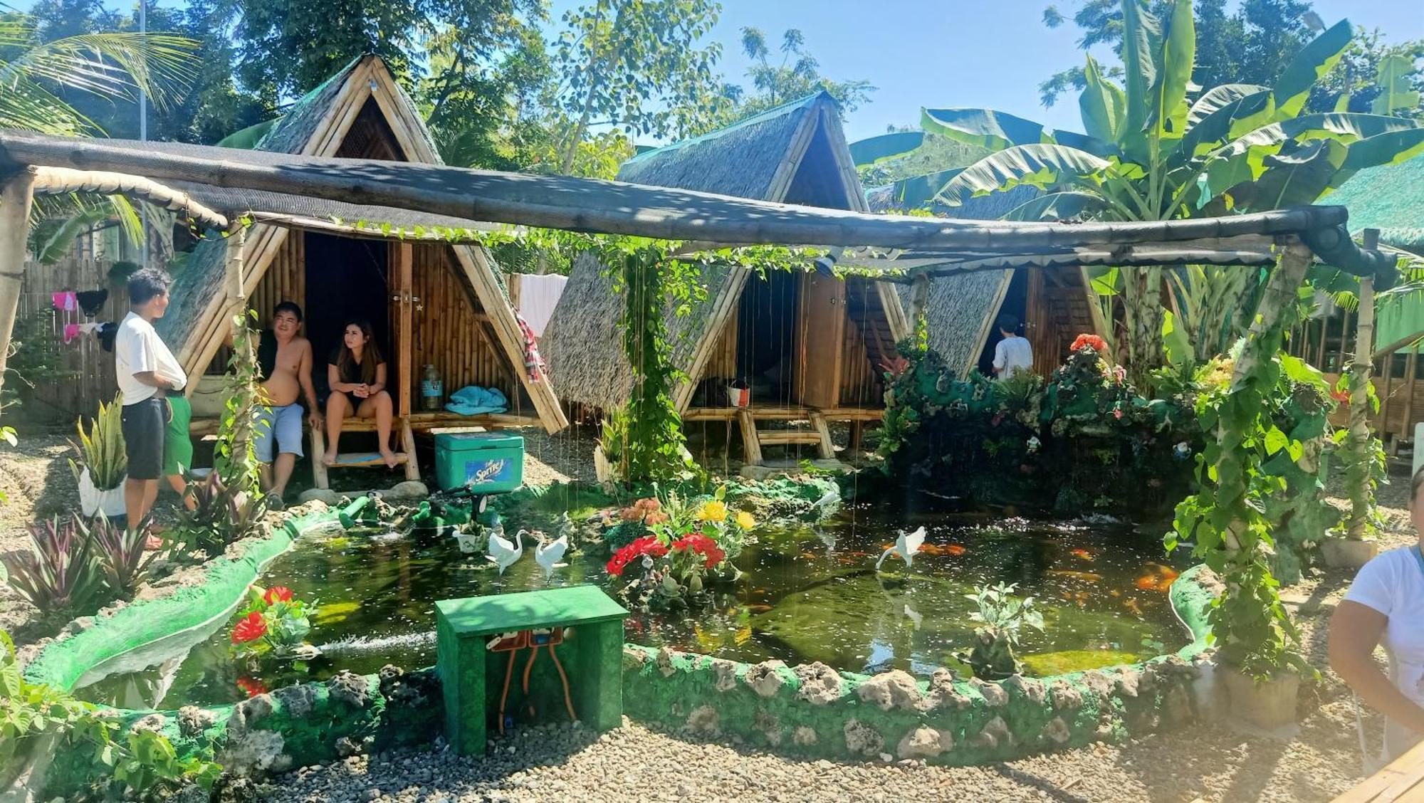 Moalboal Bamboo House / Rooms Rum bild